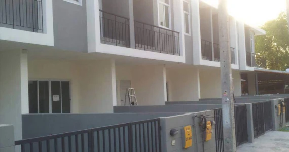 รูปภาพ ณ ราธร สุวินทวงศ์ (Na Rathon Suwinthawongse)