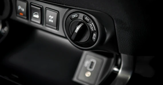 รูปภาพ นิสสัน Nissan Navara Double Cab Calibre E 6MT ปี 2024