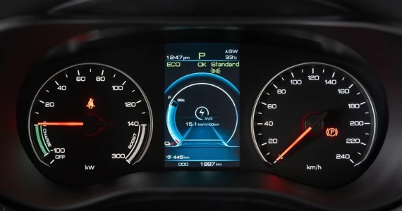 รูปภาพ บีวายดี BYD e6 EV ปี 2023