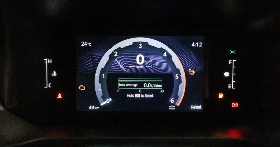 รูปภาพ โตโยต้า Toyota Hilux Travo Standard Cab 4TREX 2.8 AT ปี 2025