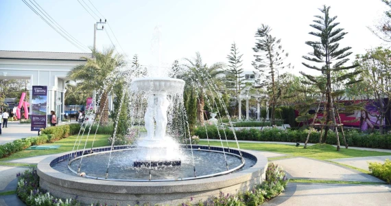 รูปภาพ โกลเด้น ทาวน์ สุขุมวิท-สถานีรถไฟฟ้าแบริ่ง (Golden Town Sukhumvit-Bearing Station)