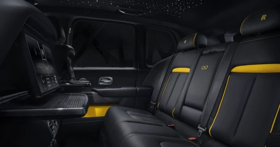 รูปภาพ โรลส์-รอยซ์ Rolls-Royce Cullinan Black Badge ปี 2020