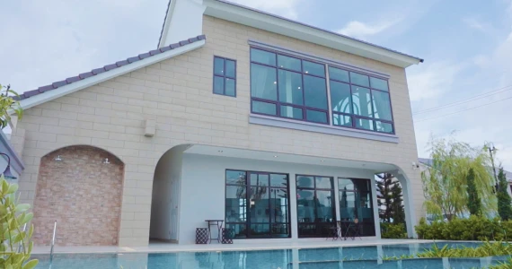 รูปภาพ ทรอฟี บ้านโพธิ์ (Trofy Baan Pho)