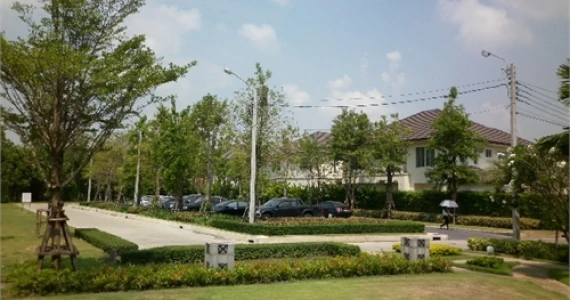 รูปภาพ เซนโทร อ่อนนุช-วงแหวน (Centro)