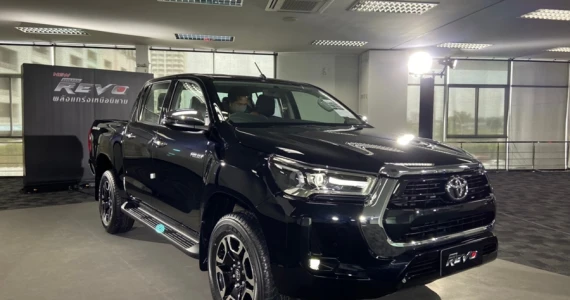 รูปภาพ โตโยต้า Toyota Revo Double Cab Prerunner 2x4 2.4 Entry ปี 2022