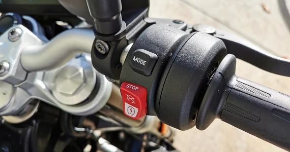 รูปภาพ บีเอ็มดับเบิลยู BMW F 900 R ปี 2020