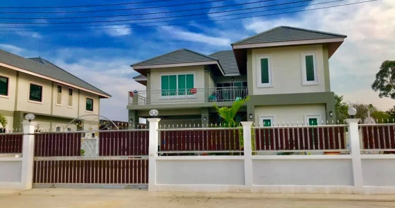 รูปภาพ บ้านเพ แลนด์ แอนด์ เฮ้าส์ (Ban Phe Land and Houses)