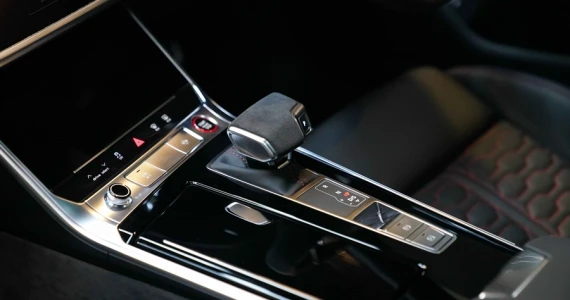 รูปภาพ อาวดี้ Audi RS 6 Avant quattro ปี 2021