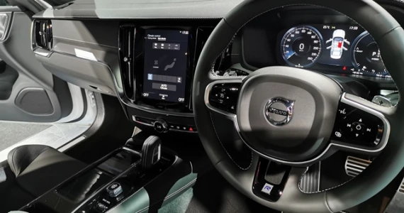 รูปภาพ วอลโว่ Volvo S60 Recharge Plug-in Hybrid R-Design ปี 2022