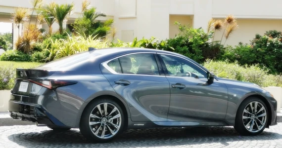 รูปภาพ เลกซัส Lexus IS 300h F SPORT MY2020 ปี 2020