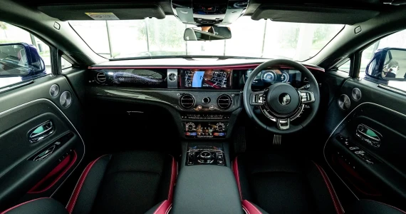 รูปภาพ โรลส์-รอยซ์ Rolls-Royce Black Badge Spectre ปี 2025
