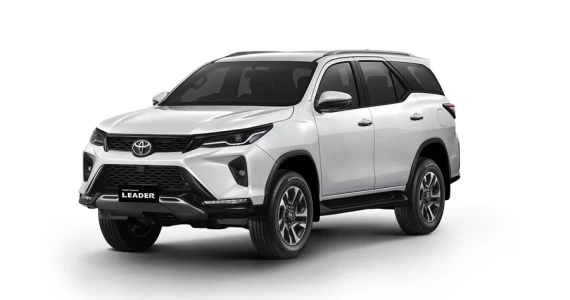 รูปภาพ โตโยต้า Toyota Fortuner 2.4 Leader V AT ปี 2022