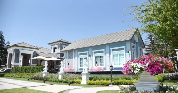 รูปภาพ โกลเด้น ทาวน์ สุขุมวิท-สถานีรถไฟฟ้าแบริ่ง (Golden Town Sukhumvit-Bearing Station)