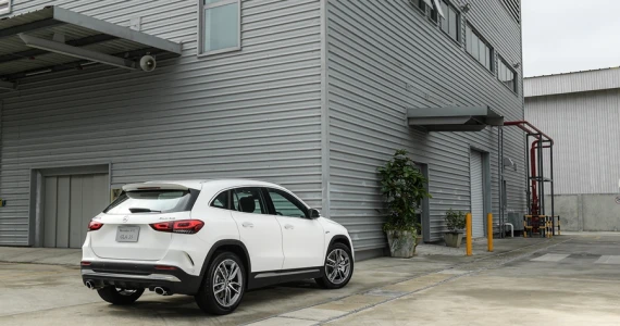 รูปภาพ เมอร์เซเดส-เบนซ์ Mercedes-benz AMG GLA 35 4MATIC ปี 2021