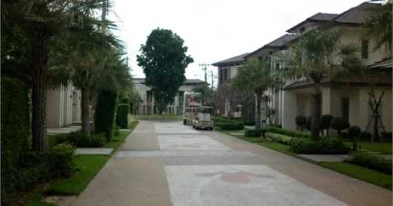 รูปภาพ เซนโทร อ่อนนุช-วงแหวน (Centro)