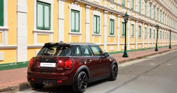 รูปภาพ มินิ Mini Hatch 5 Door Cooper S Oxford Edition ปี 2018