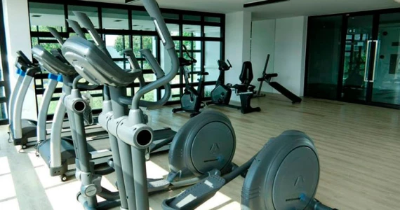 รูปภาพ บี-ลีฟ ติวานนท์ (B-Live Tiwanon)