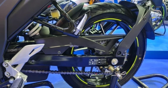 รูปภาพ ซูซูกิ Suzuki Gixxer 250SF ปี 2021