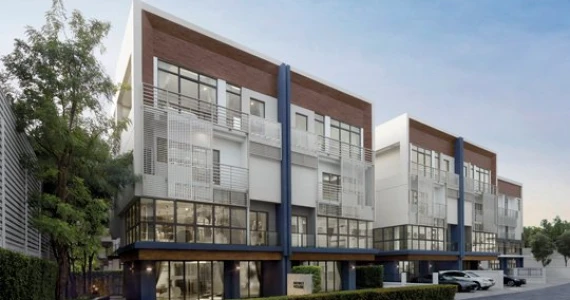 รูปภาพ ดิสทริค เอกมัย - รามอินทรา (District Ekkamai - Ramintra)