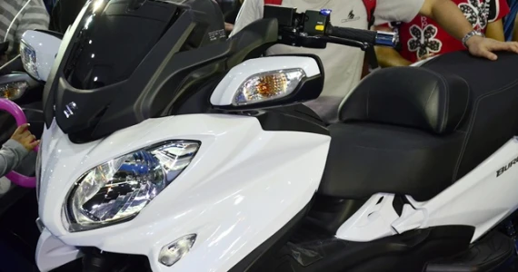 รูปภาพ ซูซูกิ Suzuki Burgman 650 ABS ปี 2017