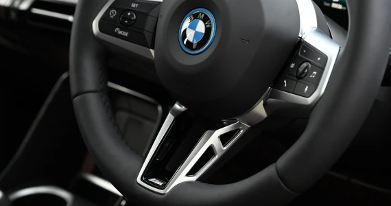 รูปภาพ บีเอ็มดับเบิลยู BMW i X1 eDrive20L M Sport ปี 2025