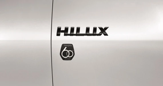 รูปภาพ โตโยต้า Toyota Revo Double Cab Prerunner 2.4 Mid AT 60th Anniversary ปี 2022