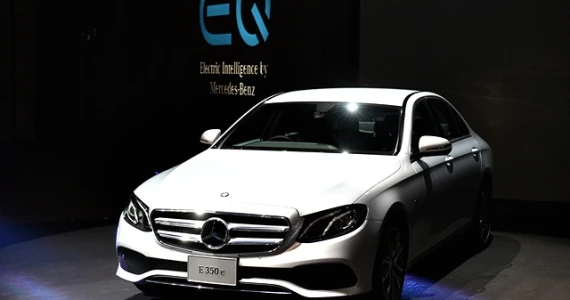 รูปภาพ เมอร์เซเดส-เบนซ์ Mercedes-benz E-Class E 350 e Avantgarde ปี 2017