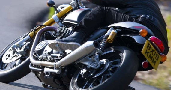 รูปภาพ ไทรอัมพ์ Triumph Thruxton RS ปี 2021