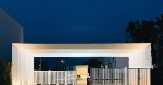 รูปภาพ พลูม วัชรพล-เอกมัย (Plume Watcharaphon-Ekkamai)