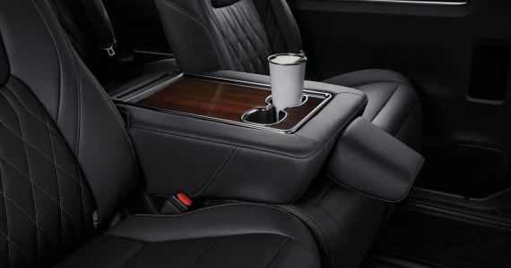 รูปภาพ โตโยต้า Toyota Majesty Grande ปี 2025