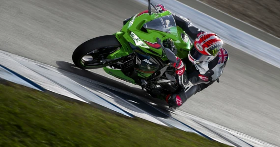 รูปภาพ คาวาซากิ Kawasaki Ninja ZX-25R ปี 2023