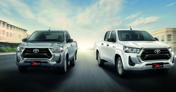 รูปภาพ โตโยต้า Toyota Revo Double Cab Z-Edition 4x2 2.4 Mid ปี 2021