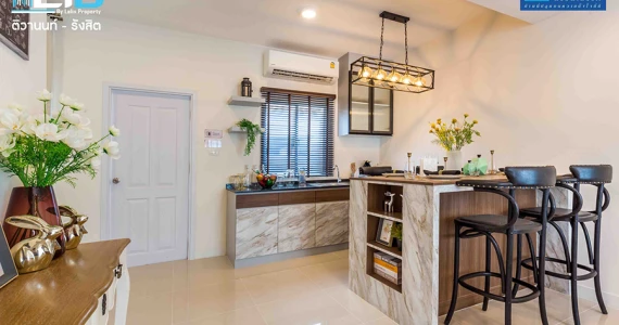 รูปภาพ ไลโอ ติวานนท์ - รังสิต (Lio Tiwanon - Rangsit)