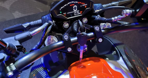 รูปภาพ จีพีเอ็กซ์ GPX Raptor 180 MY2019 ปี 2019