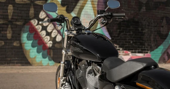 รูปภาพ ฮาร์ลีย์-เดวิดสัน Harley-Davidson Cruiser SUPERLOW ปี 2020