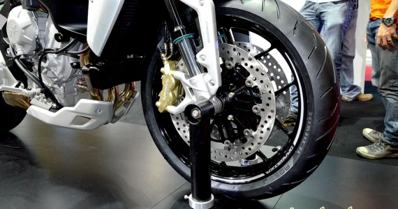 รูปภาพ เอ็มวี ออกุสต้า MV Agusta Brutale 800 Dragster ปี 2014