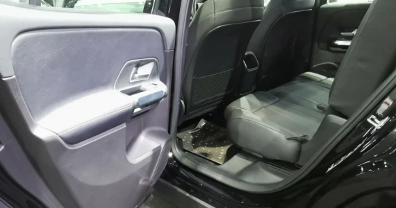 รูปภาพ เมอร์เซเดส-เบนซ์ Mercedes-benz GLB-Class GLB 200 Progressive ปี 2020
