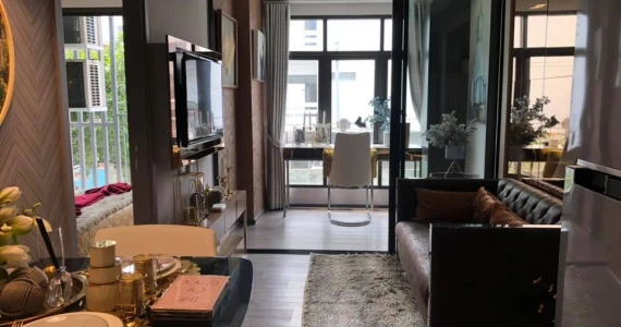 รูปภาพ ดิ เอท คอลเลคชั่น (The 8 Collection)