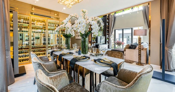 รูปภาพ ชีวารมย์ นครอินทร์ (Chewarom Nakhon In)