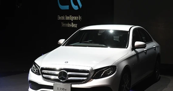 รูปภาพ เมอร์เซเดส-เบนซ์ Mercedes-benz E-Class E 350 e Avantgarde ปี 2017