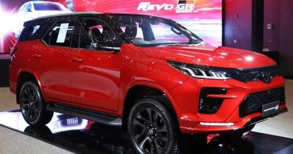 รูปภาพ โตโยต้า Toyota Fortuner 2.8 GR Sport 4WD ปี 2021