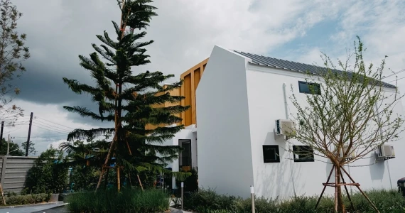 รูปภาพ โฮล์ม สันผีเสื้อ เชียงใหม่ (Holm)