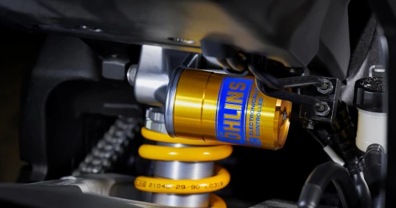 รูปภาพ ยามาฮ่า Yamaha YZF R1M ปี 2022