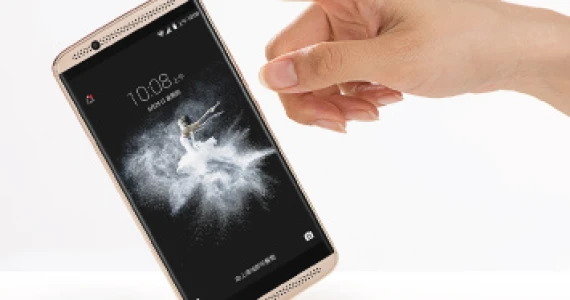 รูปภาพ แซดทีอี ZTE-AXON 7