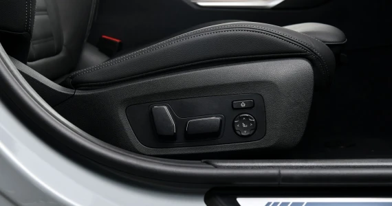 รูปภาพ บีเอ็มดับเบิลยู BMW Series 3 330e M Sport ปี 2025