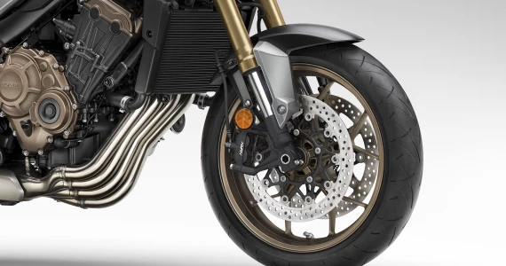 รูปภาพ ฮอนด้า Honda CB 650R E-Clutch ปี 2023