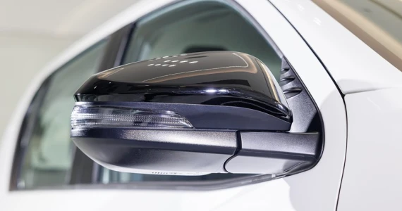 รูปภาพ โตโยต้า Toyota Hilux Travo Double Cab Prerunner 2.8 Premium MT ปี 2025