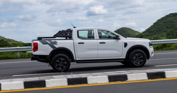 รูปภาพ ฟอร์ด Ford Ranger Double Cab XLS Extra Pack 2.0L Turbo HR 6AT ปี 2025