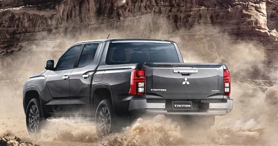 รูปภาพ มิตซูบิชิ Mitsubishi Triton Double Cab 2.4 ULTRA 4WD AT ปี 2023