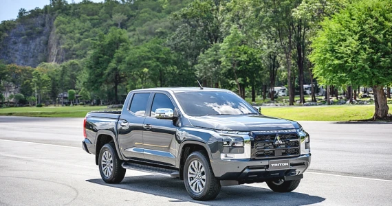รูปภาพ มิตซูบิชิ Mitsubishi Triton Double Cab 2.4 ULTRA 4WD AT ปี 2023